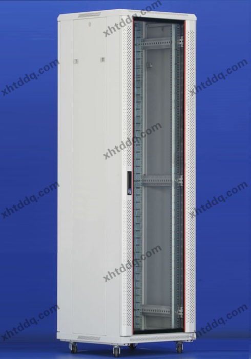 點(diǎn)擊查看商品:機(jī)柜